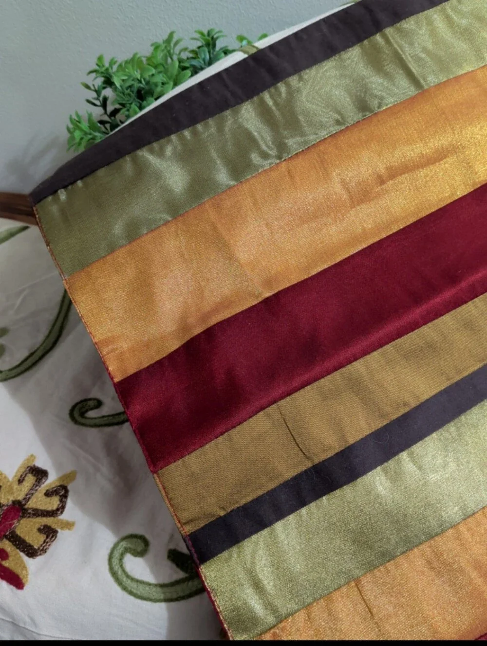 Pier 1 Imports Embroidered Flowers Table Runner